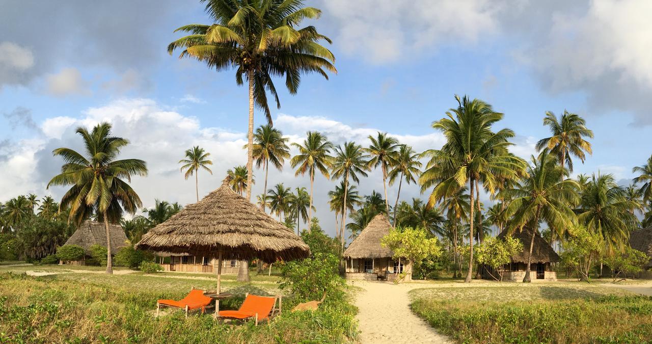 Emayani Beach Lodge Pangani Екстер'єр фото