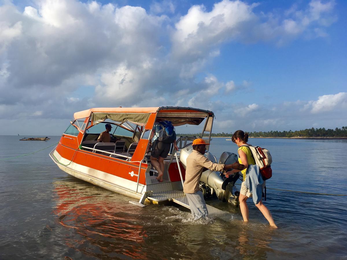 Emayani Beach Lodge Pangani Екстер'єр фото